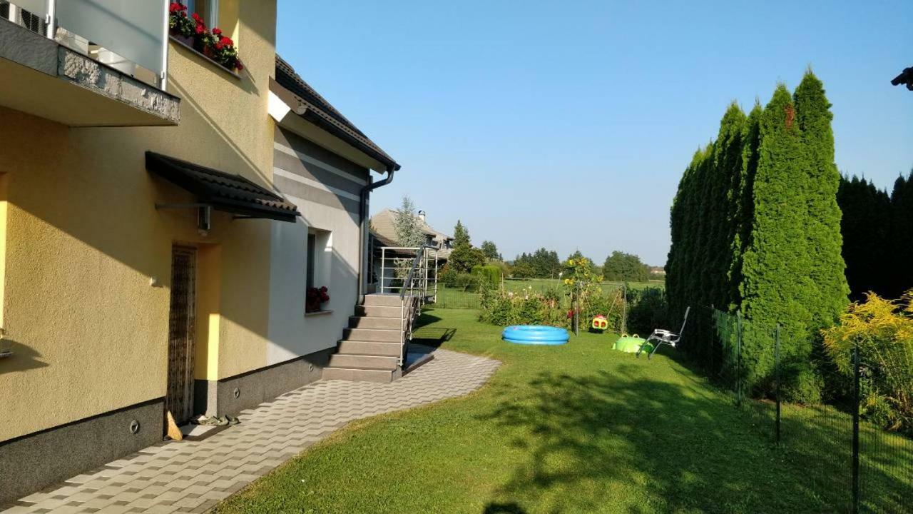Ana'S Place 采列 外观 照片